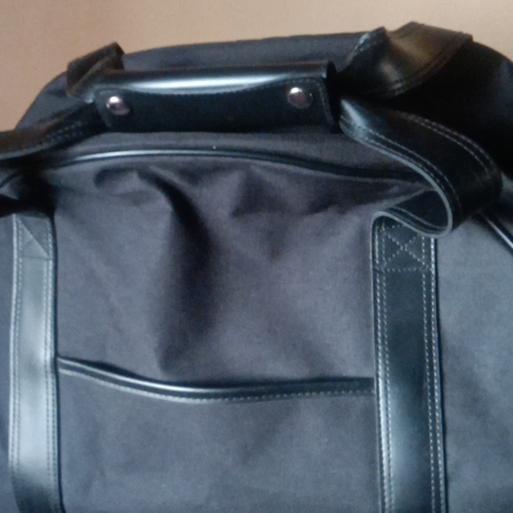 Dior Black Duffel Bag for Men - Picture 2 of 5